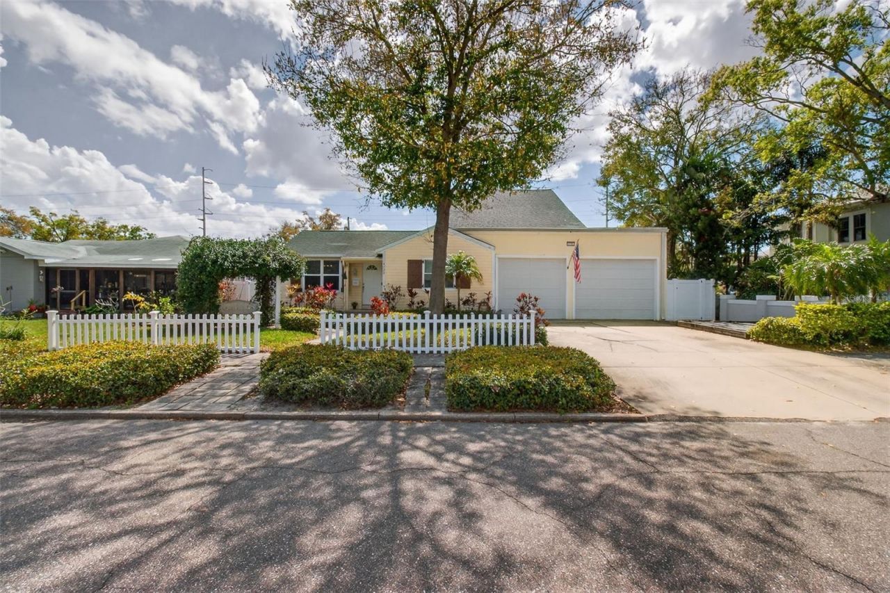 4728 13th Avenue N, Saint Petersburg, FL 33713 Photo