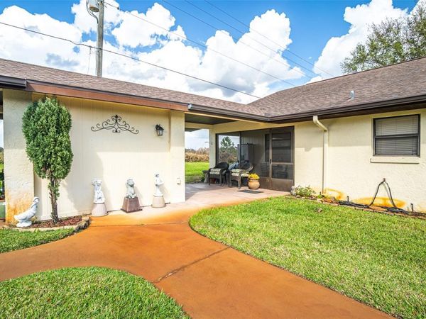 15 CHARLTON DRIVE, Unit 15, LAKE PLACID, FL 33852