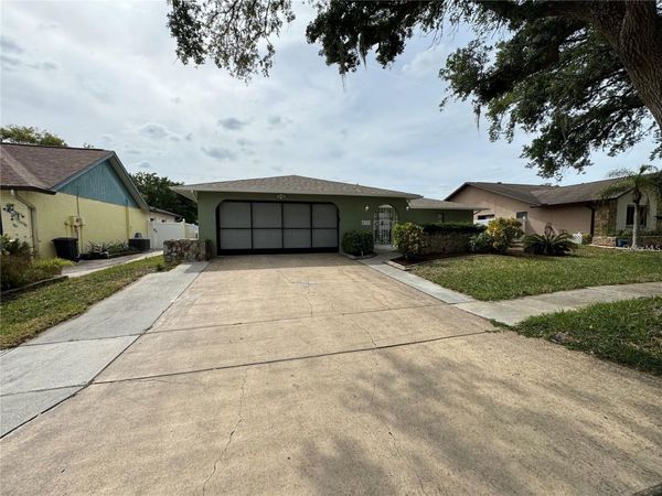 8725 ARUBA LANE , PORT RICHEY, FL 34668