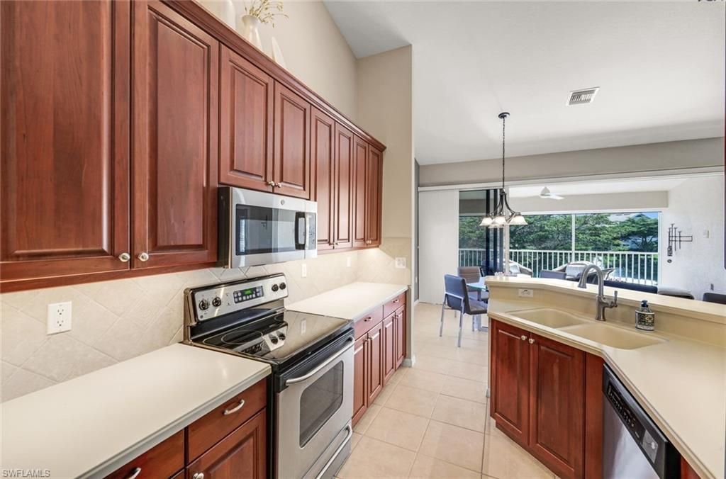 6360 Lexington Ct, Unit 201, Naples, FL 34110 Photo