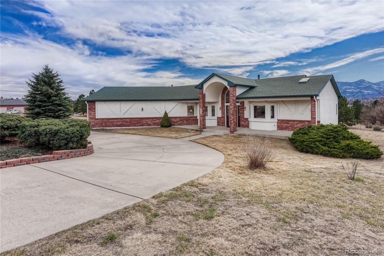 5110 Wild Rose Lane, Colorado Springs, CO 80918 Main Photo