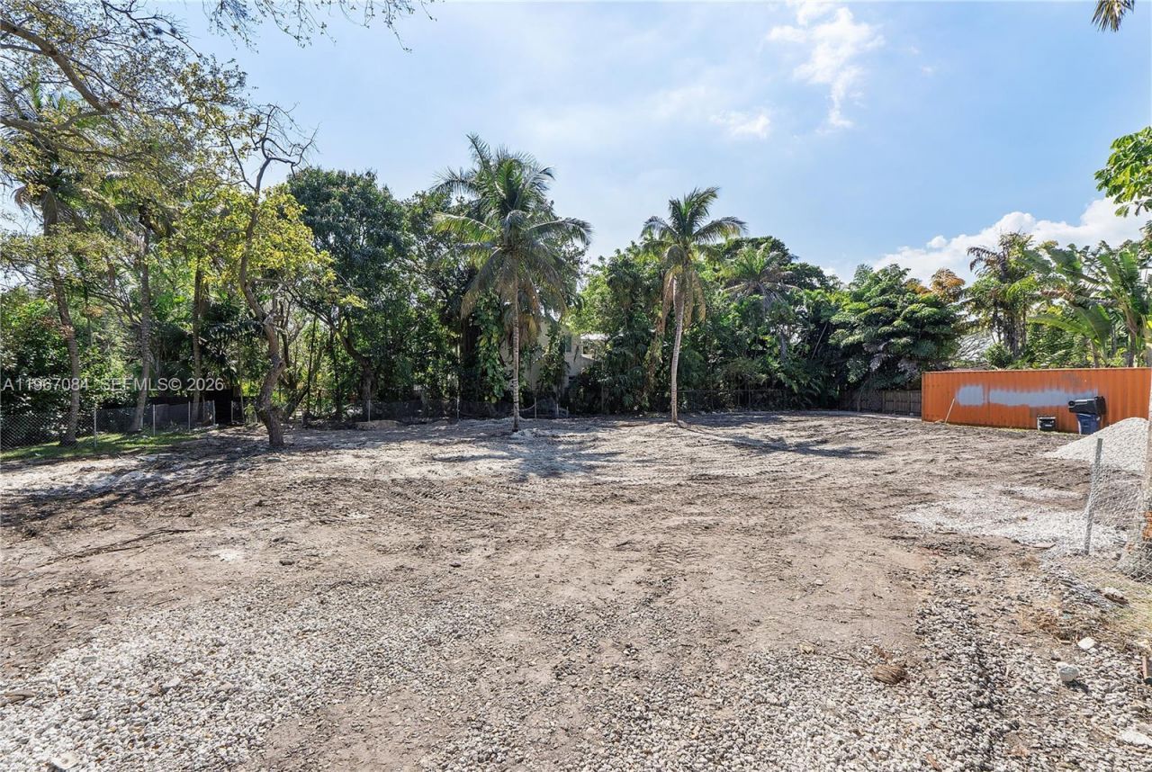 2880 Fairgreen Dr, Miami Beach, FL 33140 Photo