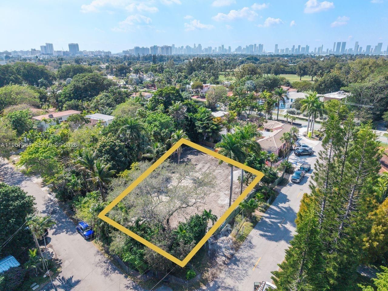 2880 Fairgreen Dr, Miami Beach, FL 33140 Photo