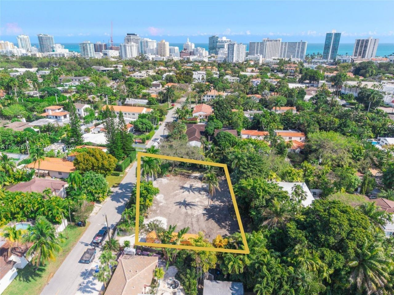 2880 Fairgreen Dr , Miami Beach, FL 33140 Photo