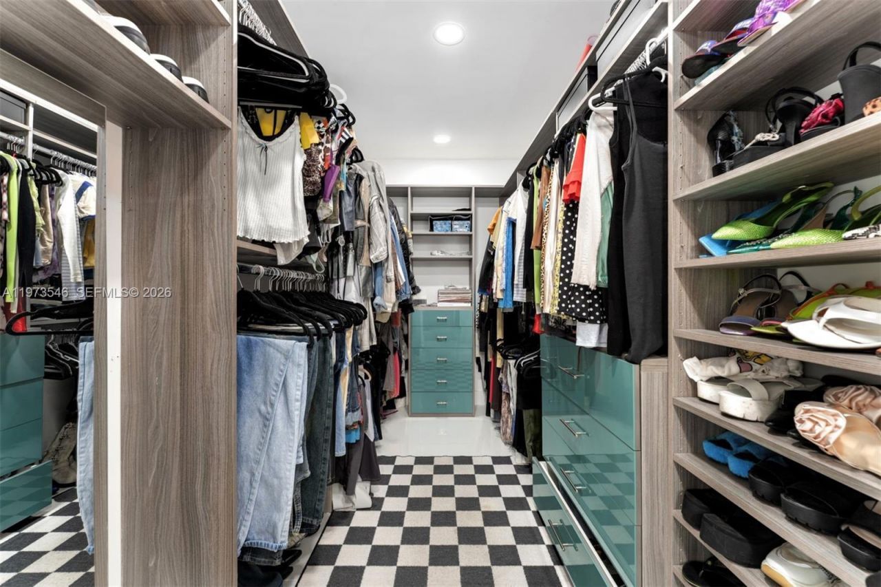 400 SW 24th Rd, Miami, FL 33129 Photo