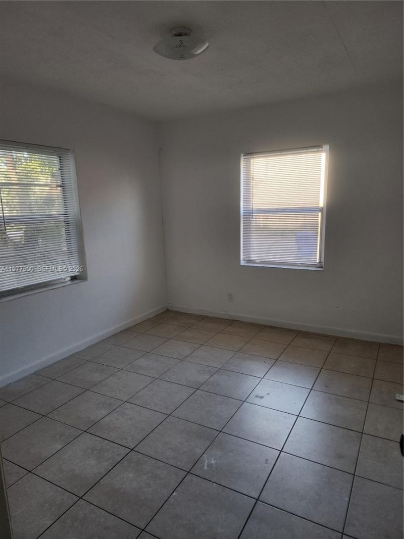 6910 NW 5th Pl, Miami, FL 33150 Photo