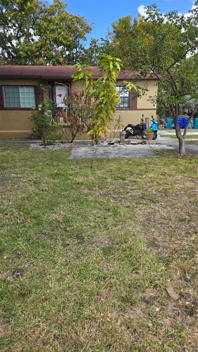 6910 NW 5th Pl , Miami, FL 33150 Photo