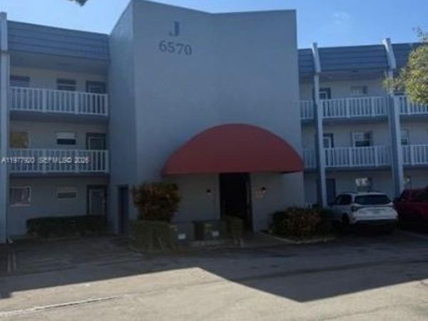 6570 Royal Palm Blvd , Unit 215J, Margate, FL 33063