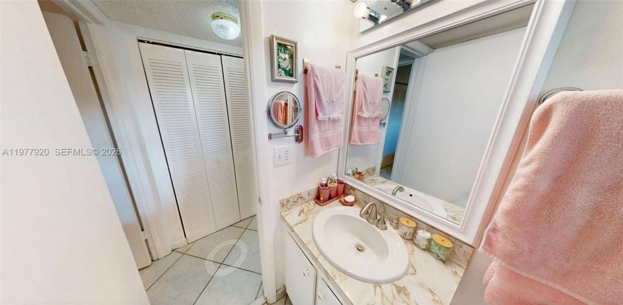 6570 Royal Palm Blvd, Unit 215J, Margate, FL 33063 Photo