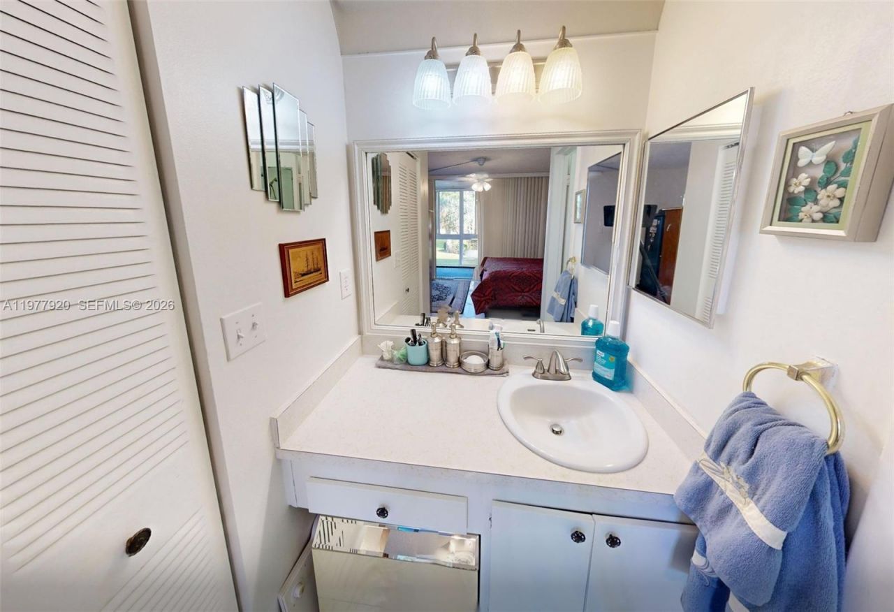 6570 Royal Palm Blvd, Unit 215J, Margate, FL 33063 Photo