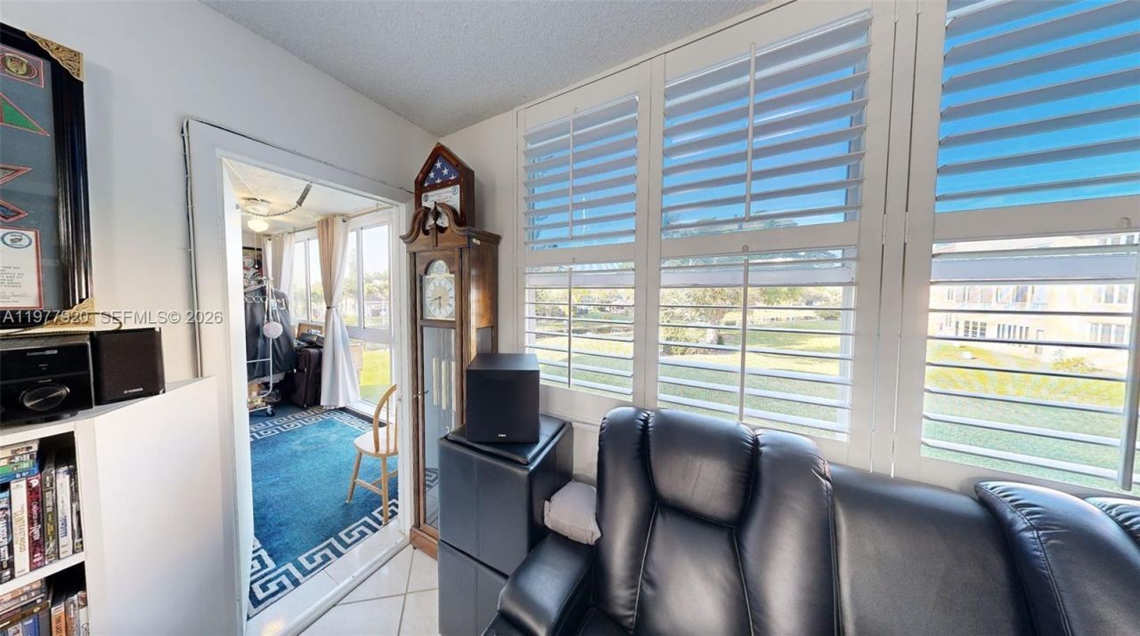 6570 Royal Palm Blvd, Unit 215J, Margate, FL 33063 Photo