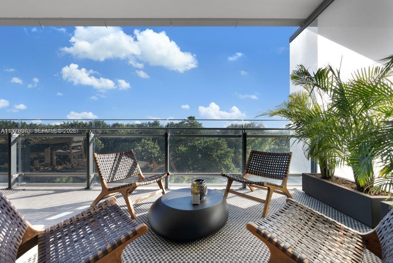 8701 Collins Ave , Unit 404, Miami Beach, FL 33154 Photo