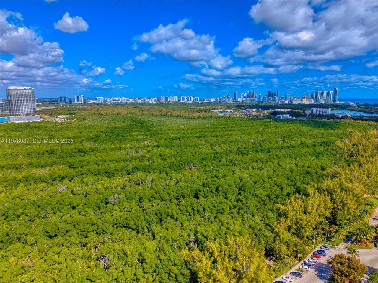 2000 NE 135th St, Unit 708, North Miami, FL 33181 Photo