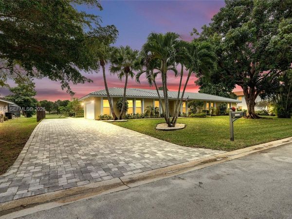 11181 NW 26th Dr , Coral Springs, FL 33065