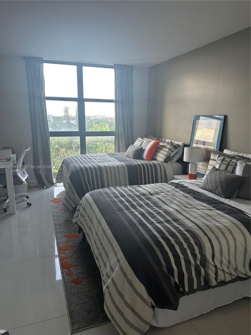 1000 Quayside Ter , Unit 905, Miami, FL 33138 Photo