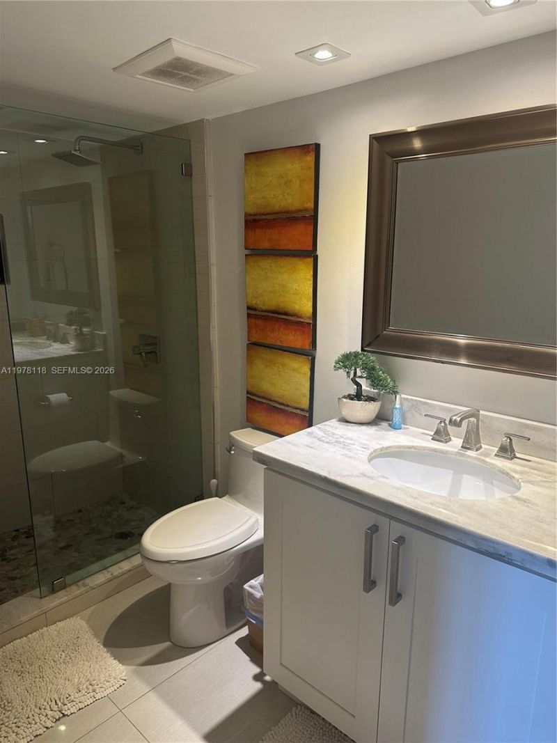 1000 Quayside Ter , Unit 905, Miami, FL 33138 Photo