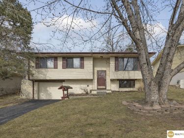 14028 Madison Circle, Omaha, NE 68137