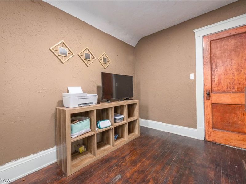 3520 Cypress Avenue, Cleveland, OH 44109 Photo 24