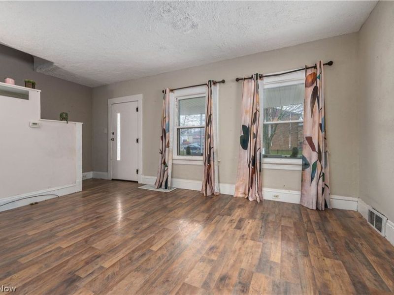 3520 Cypress Avenue, Cleveland, OH 44109 Photo 6