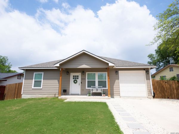 2215 LAKE LOUISE DR, San Antonio, TX 78228