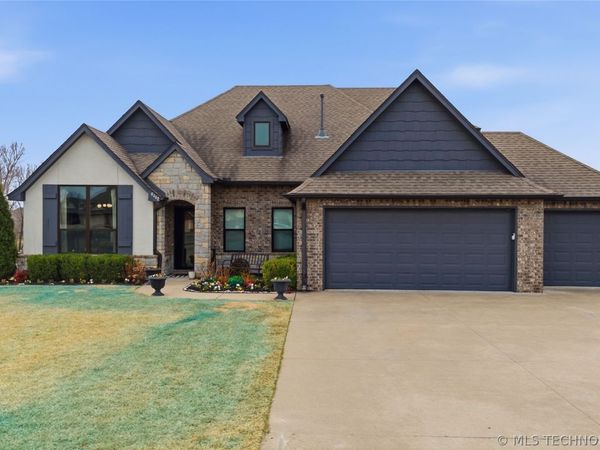 8442 Spring Creek Court , Claremore, OK 74019