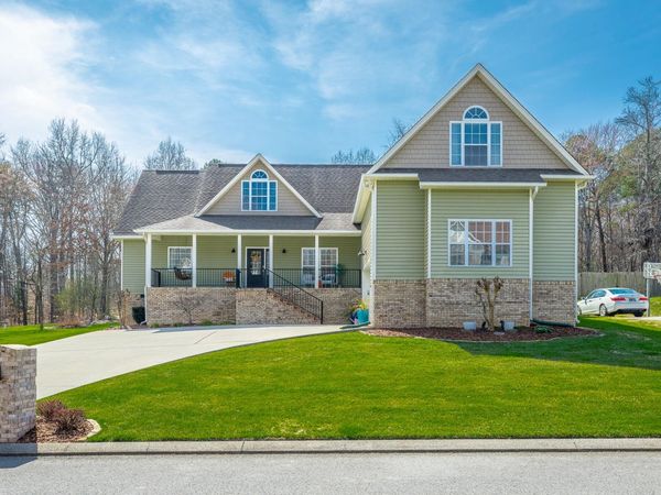 400 Olivia Lane, Soddy Daisy, TN 37379