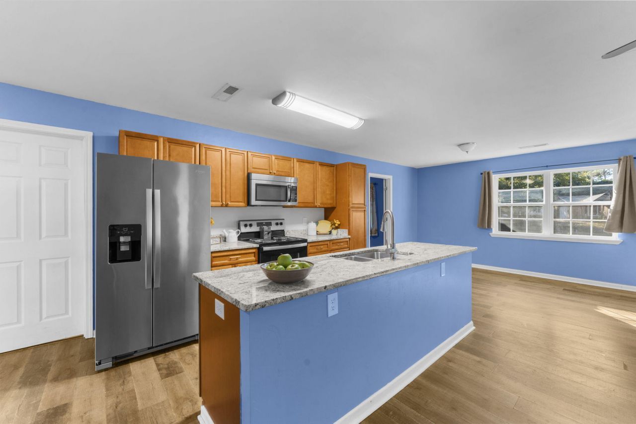 300 Logan Drive Photo 12