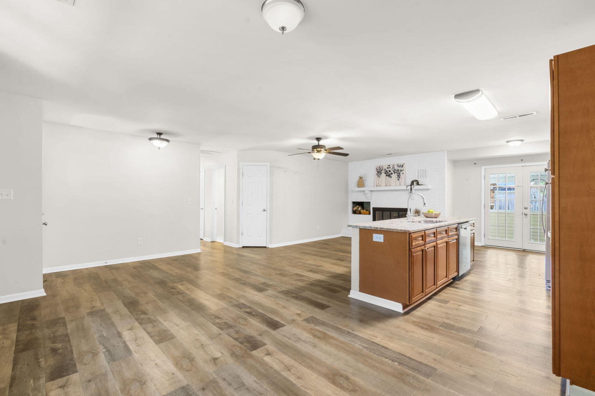 300 Logan Drive Photo 15