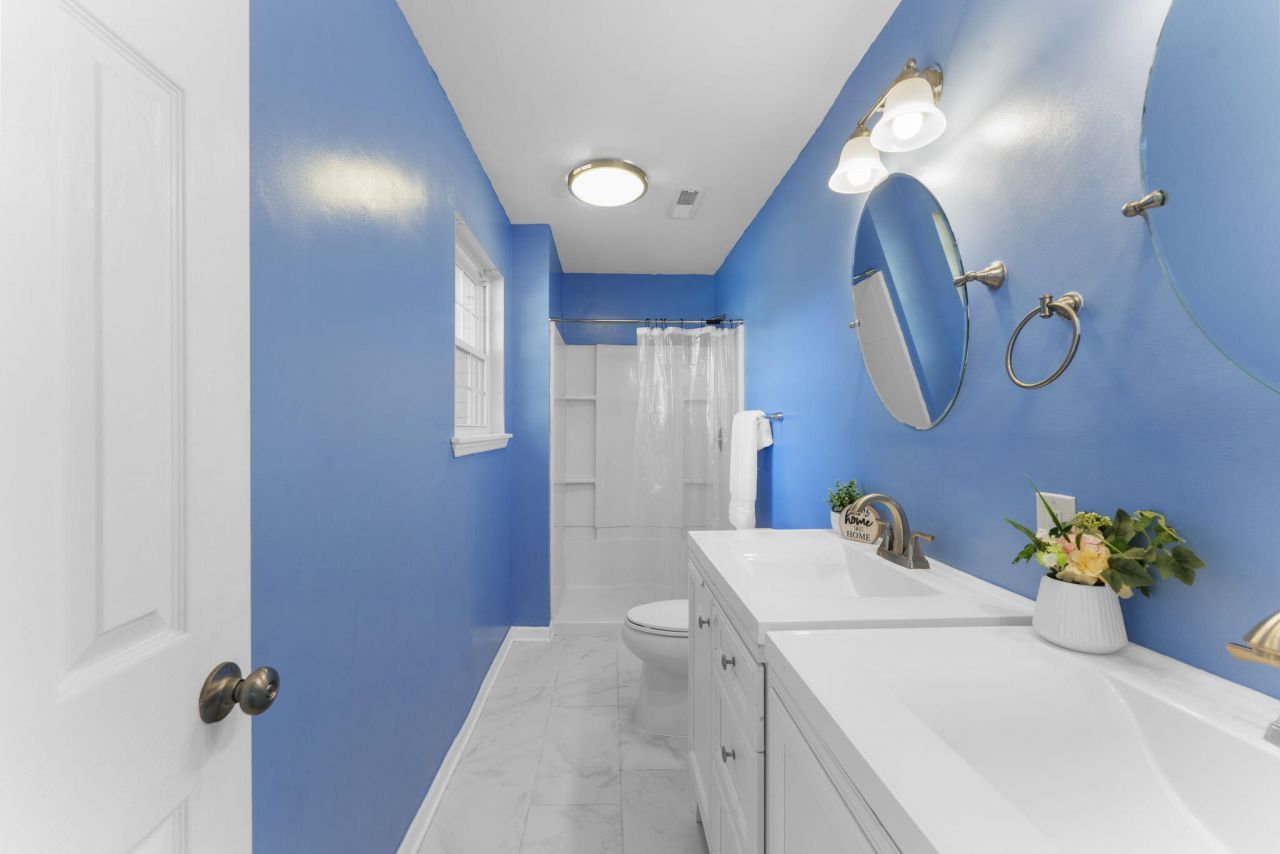 300 Logan Drive Photo 19