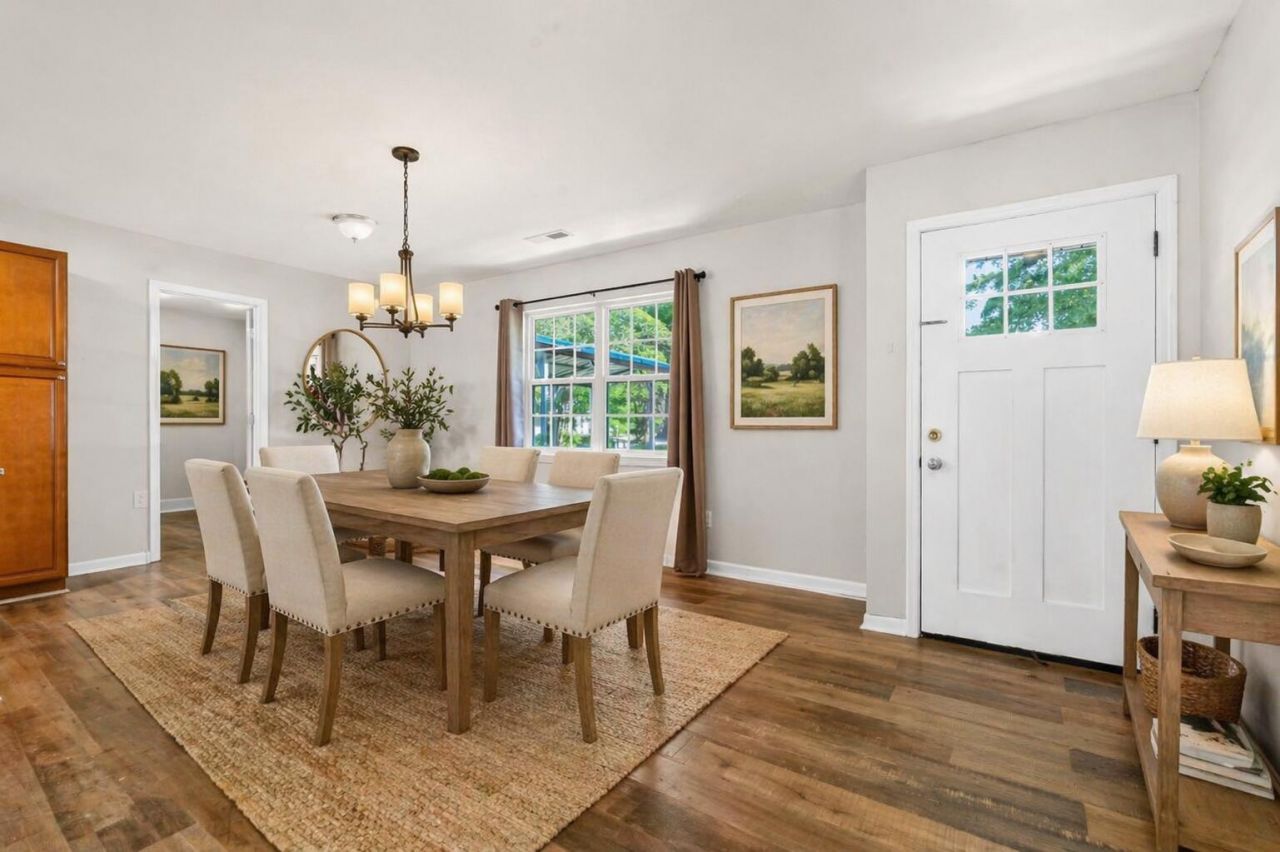 300 Logan Drive Photo 8