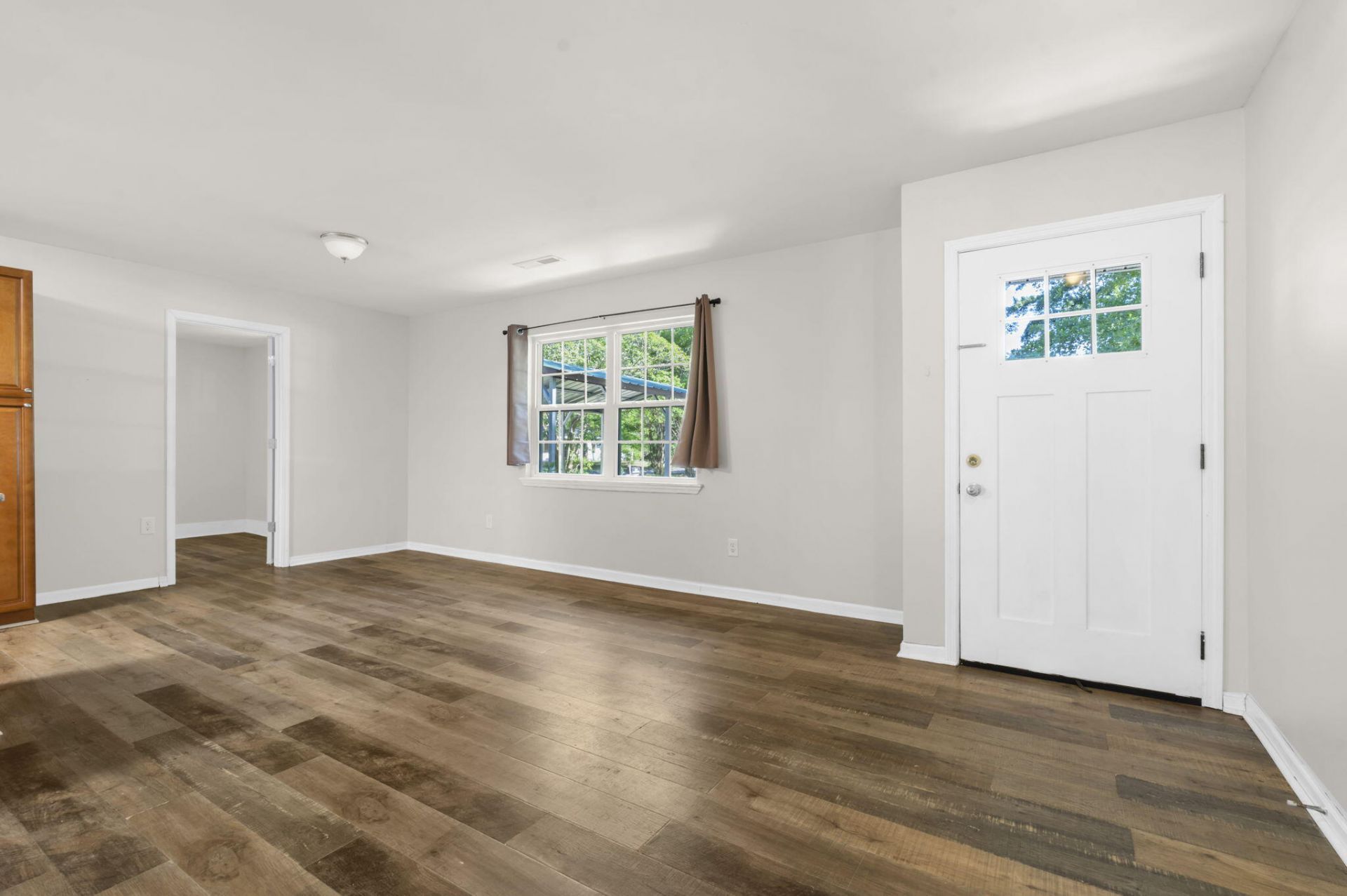 300 Logan Drive Photo 9