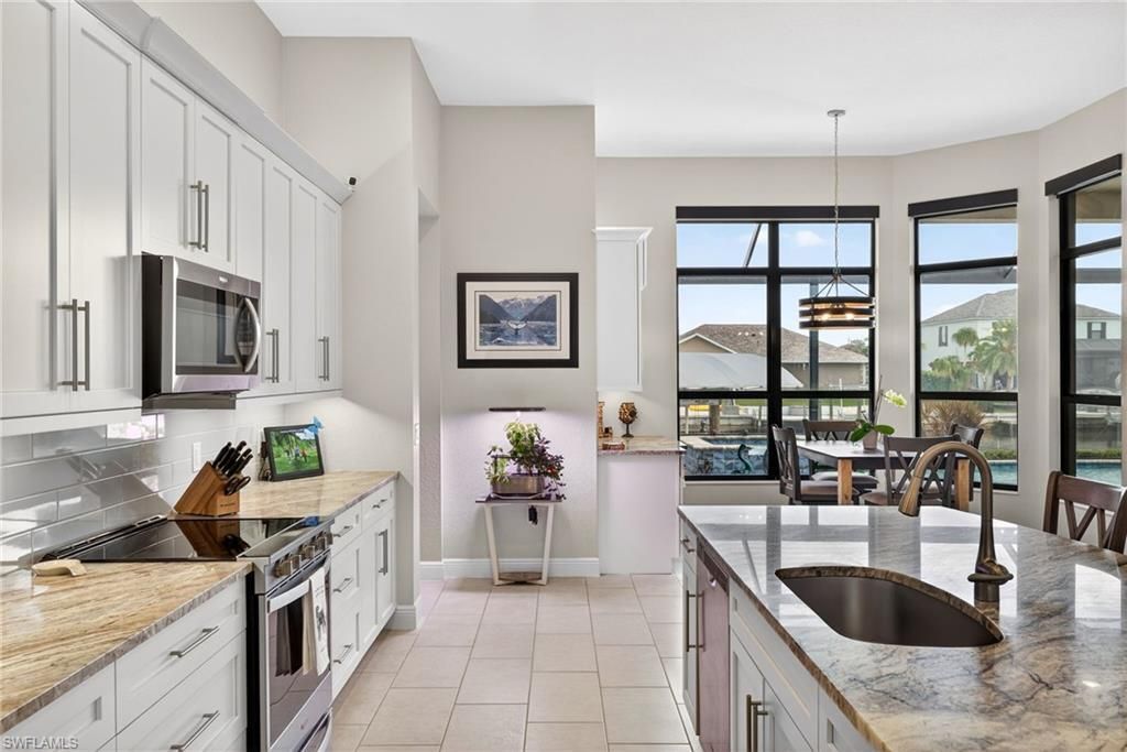 821 NW 38th Ave, Cape Coral, FL 33993 Photo