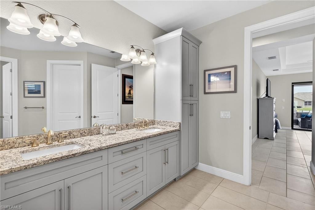 821 NW 38th Ave, Cape Coral, FL 33993 Photo