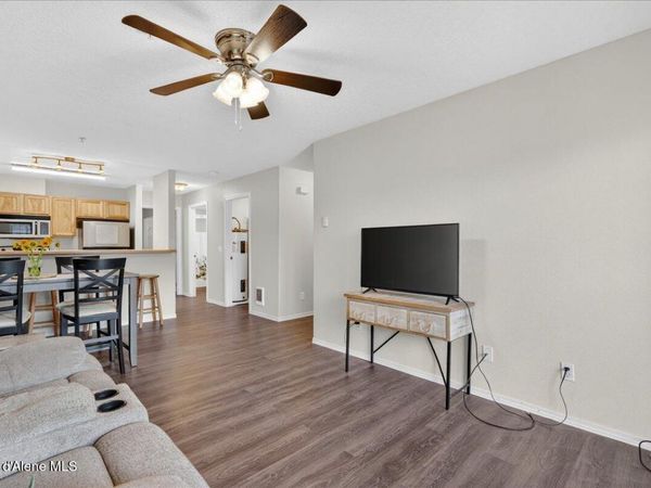 848 N Chase RD, Unit #102, Post Falls, ID 83854