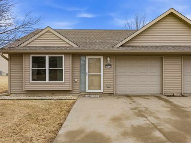 1465 Jaylen Ln, North Liberty, IA 52317