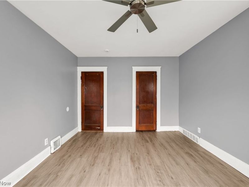 16119 Parkgrove Avenue, Unit 2, Cleveland, OH 44110 Photo 11