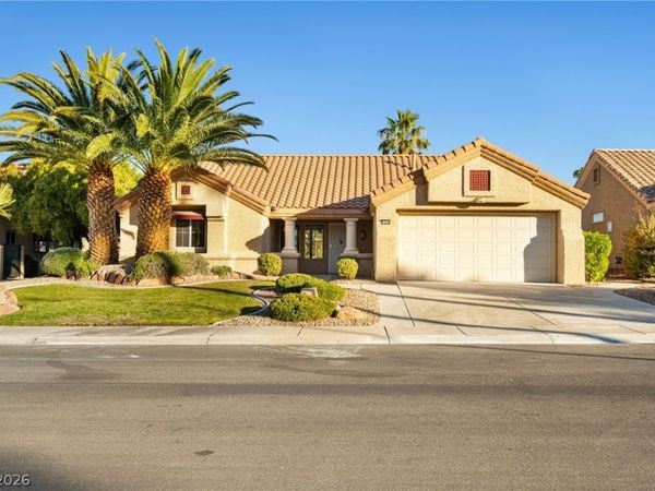 2808 Crown Ridge Drive , Las Vegas, NV 89134