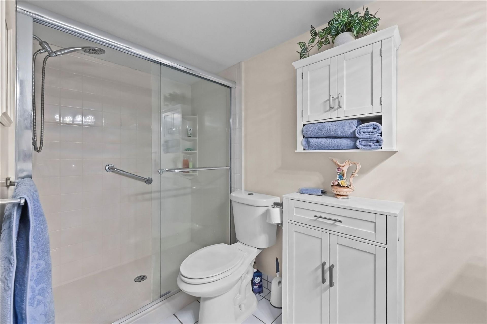 9716 Sills Drive, Unit 103, Boynton Beach, FL 33437 Photo