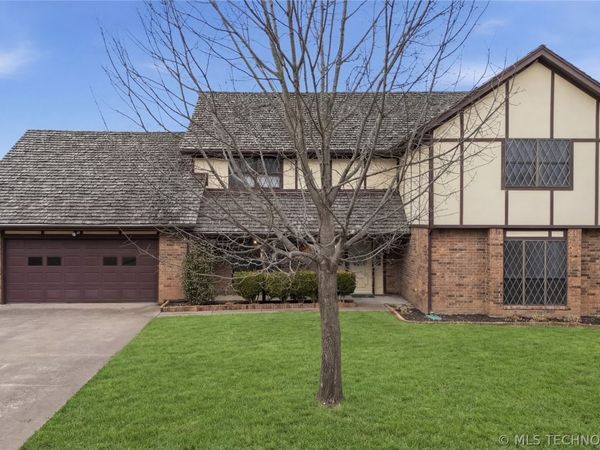 438 Chisholm Circle , Bartlesville, OK 74006