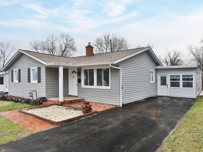 268 E Stafford Avenue, Worthington, OH 43085 Photo 2