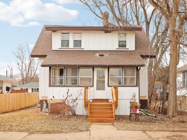 2826 Grand Street NE, Minneapolis, MN 55418