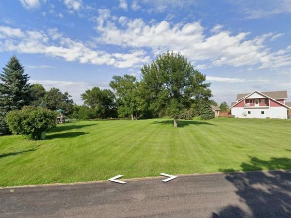 9850 21st Street S, Horace, ND 58047