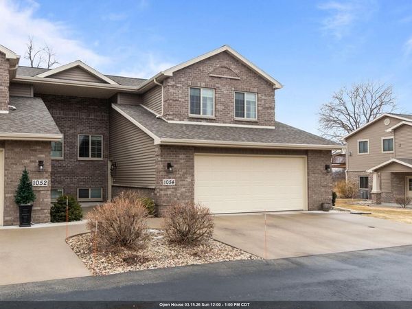 1054 W WILLIS WAY, Appleton, WI 54913