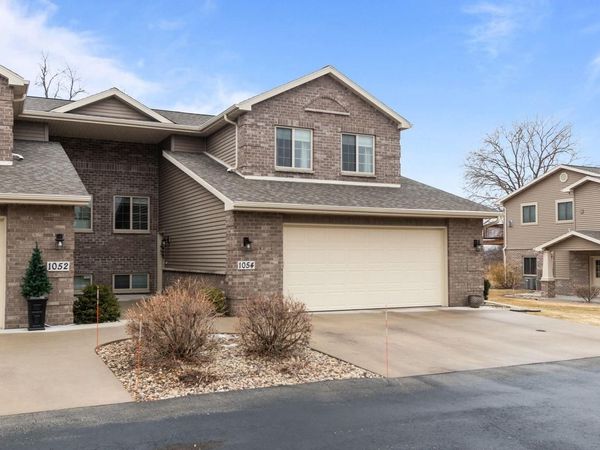 1054 W WILLIS WAY, Appleton, WI 54913