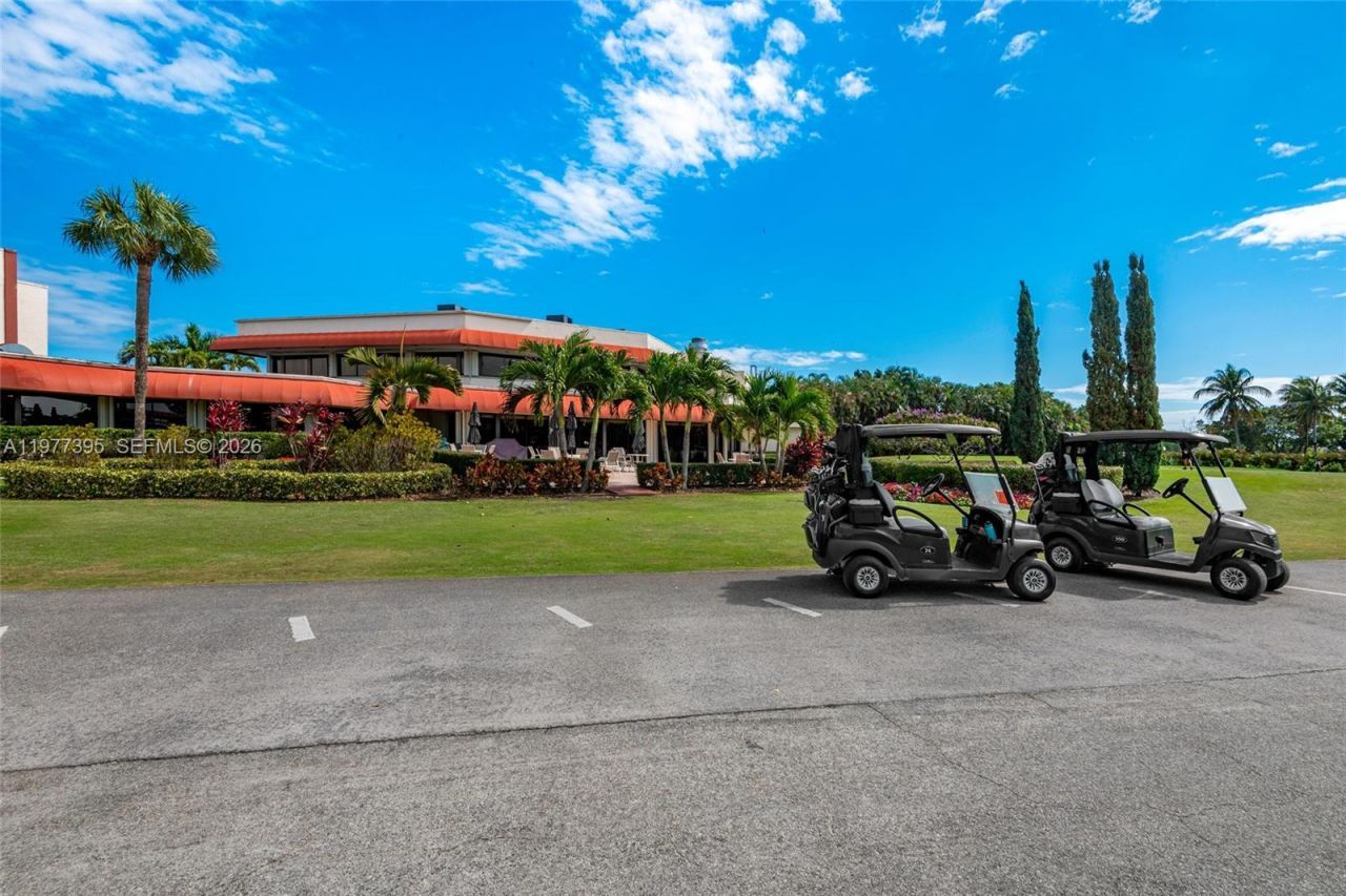 681 S Hollybrook Dr , Unit 305, Pembroke Pines, FL 33025 Photo