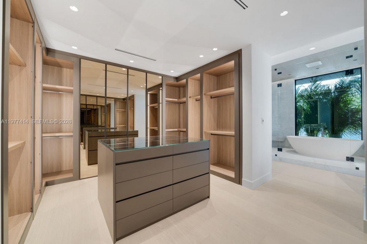 1745 W 24th St , Miami Beach, FL 33140 Photo