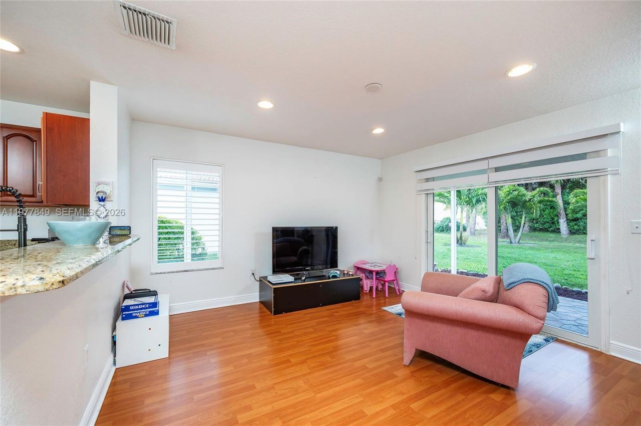 13391 SW 42nd St , Miramar, FL 33027 Photo