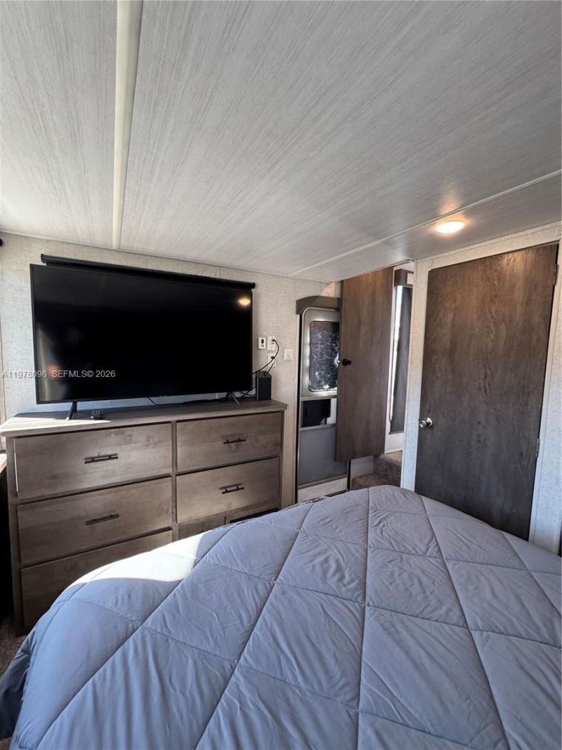 325 Calusa St , Key Largo, FL 33037 Photo