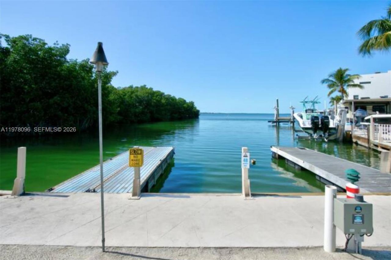 325 Calusa St , Key Largo, FL 33037 Photo