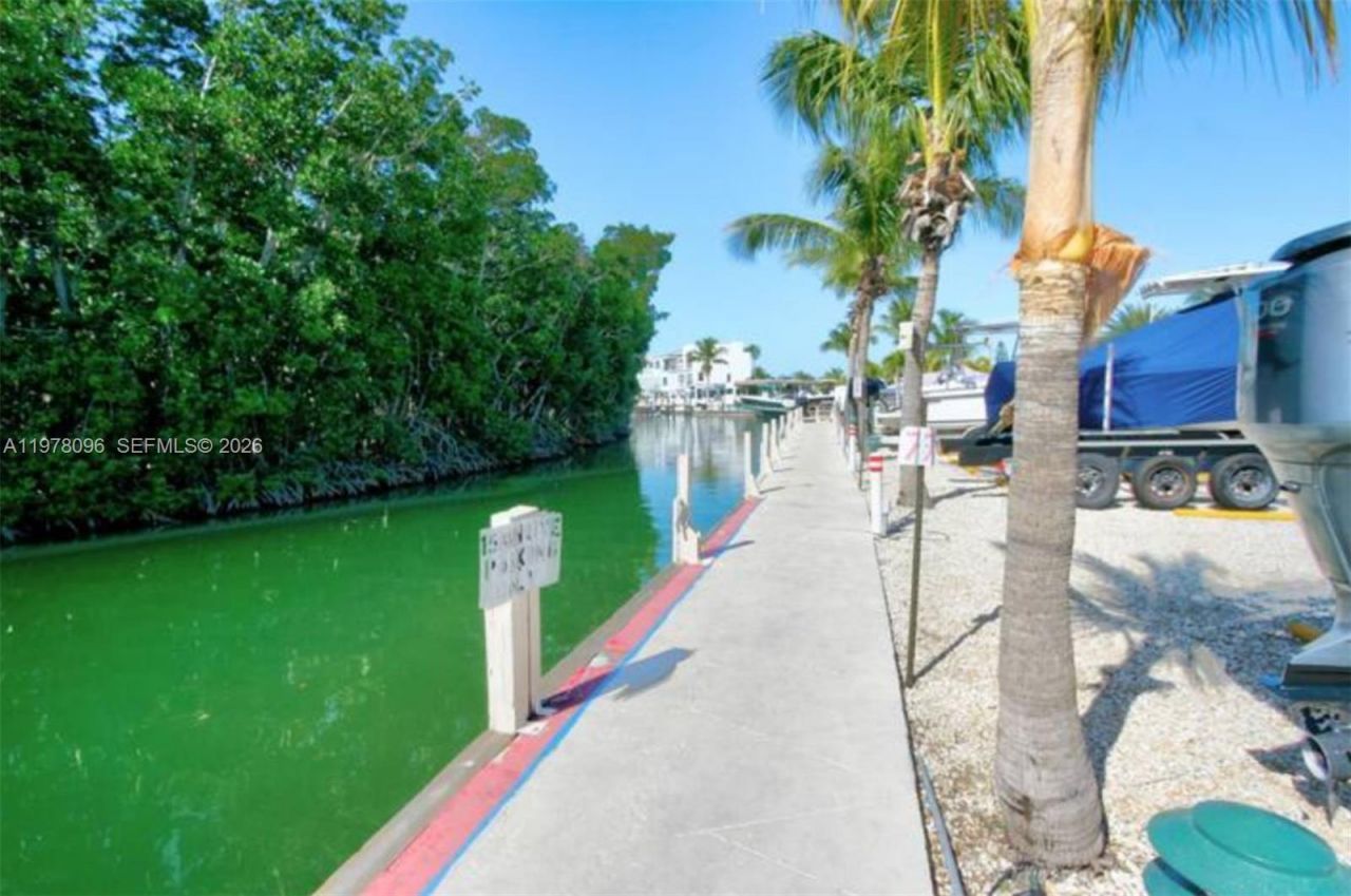 325 Calusa St , Key Largo, FL 33037 Photo